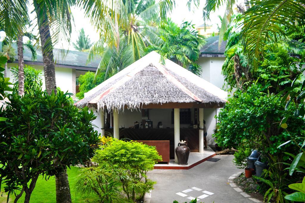 Tonglen Beach Resort Balabag  Eksteriør bilde